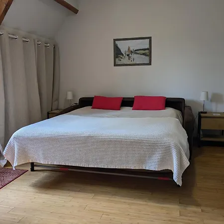 Le Louis Dort Au Calme Équemauville