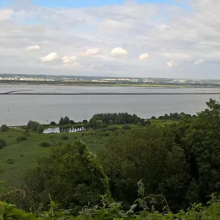 Le Louis Dort Au Calme