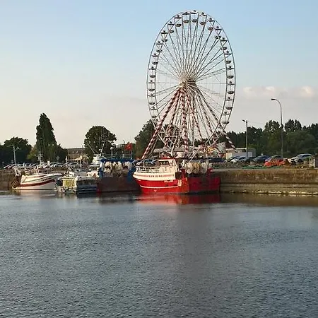 Le Louis Dort Au Calme *