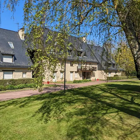 Le Louis Dort Au Calme *